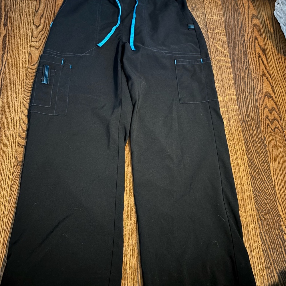 Carhartt Men’s Black Cargo Pants with Blue Accents
